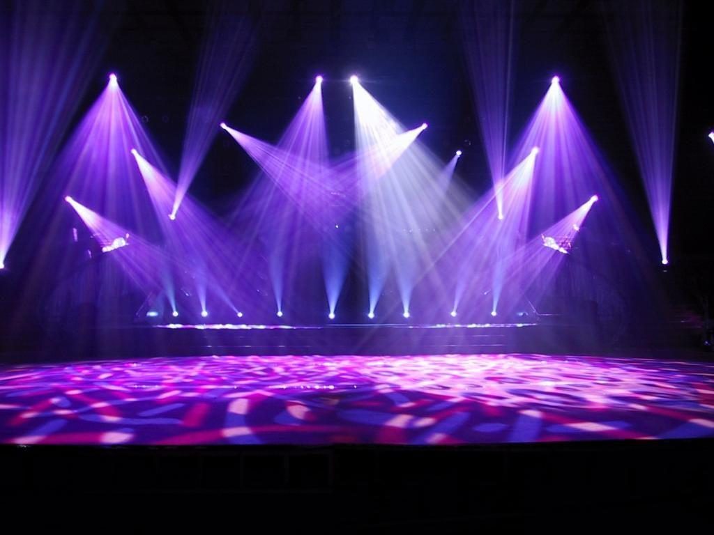 Những loại đèn sân khấu thông dụng nhất